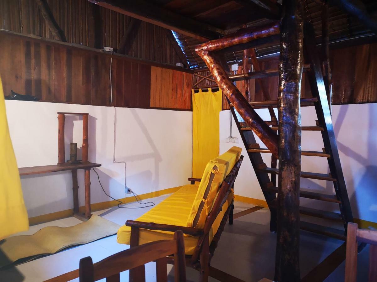 Bed and Breakfast Chez Alex Nosy-Be Exterior foto